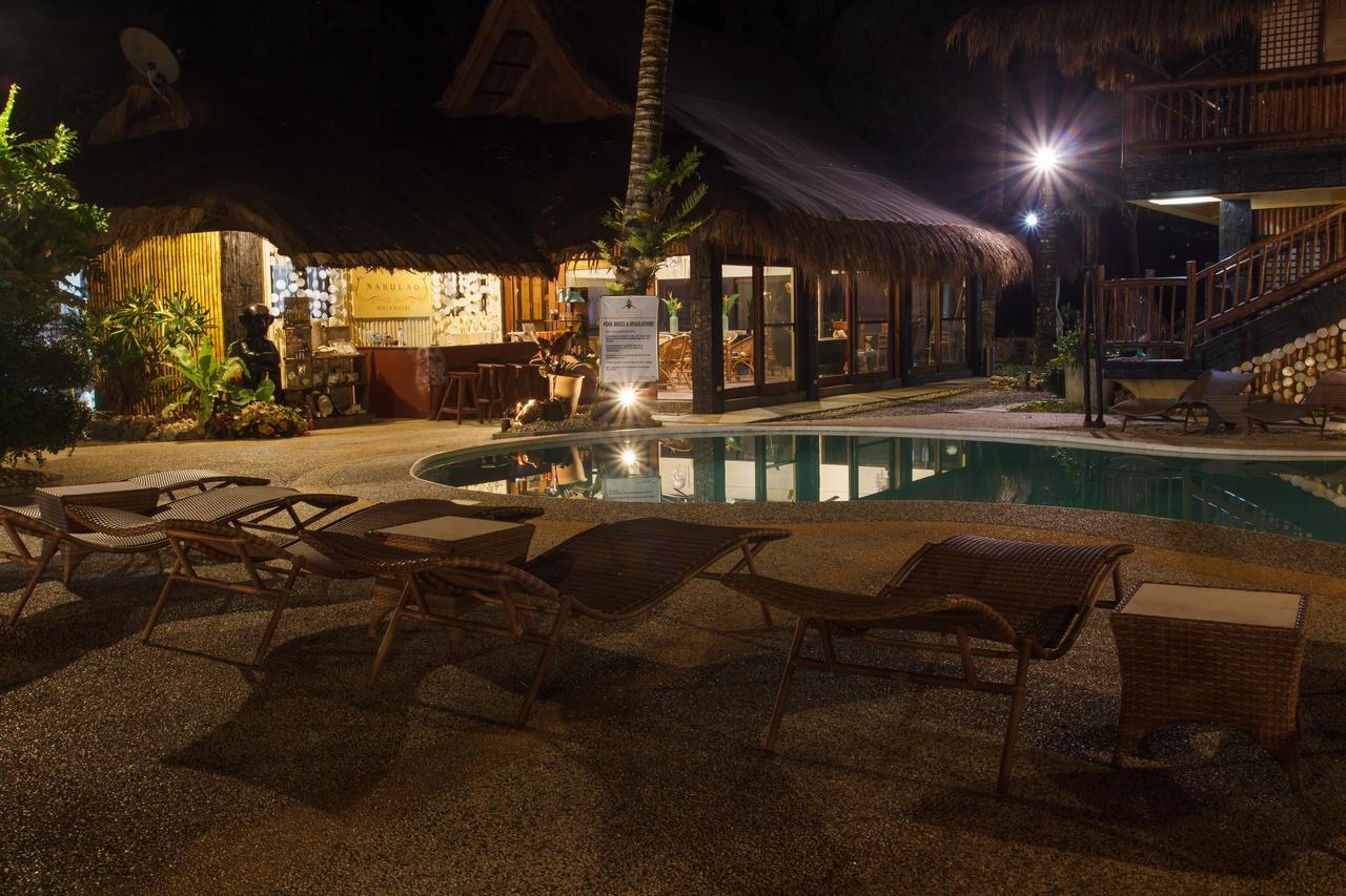 Nabulao Beach Resort Hinoba-an Bagian luar foto