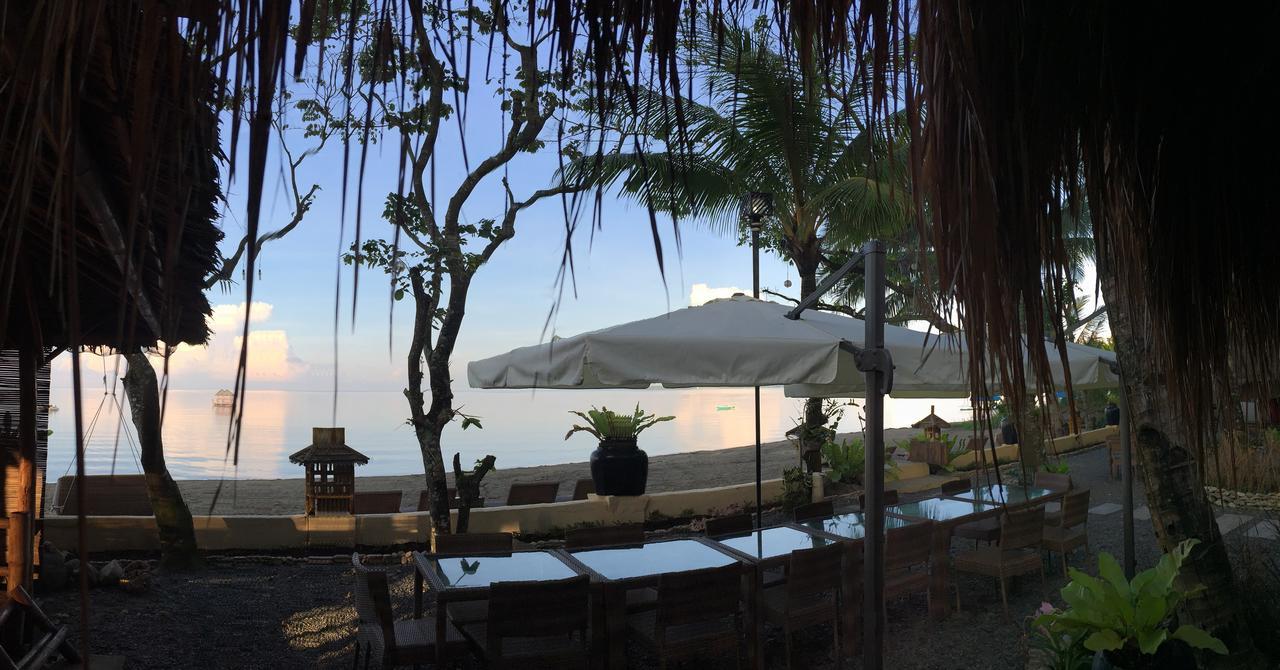 Nabulao Beach Resort Hinoba-an Bagian luar foto