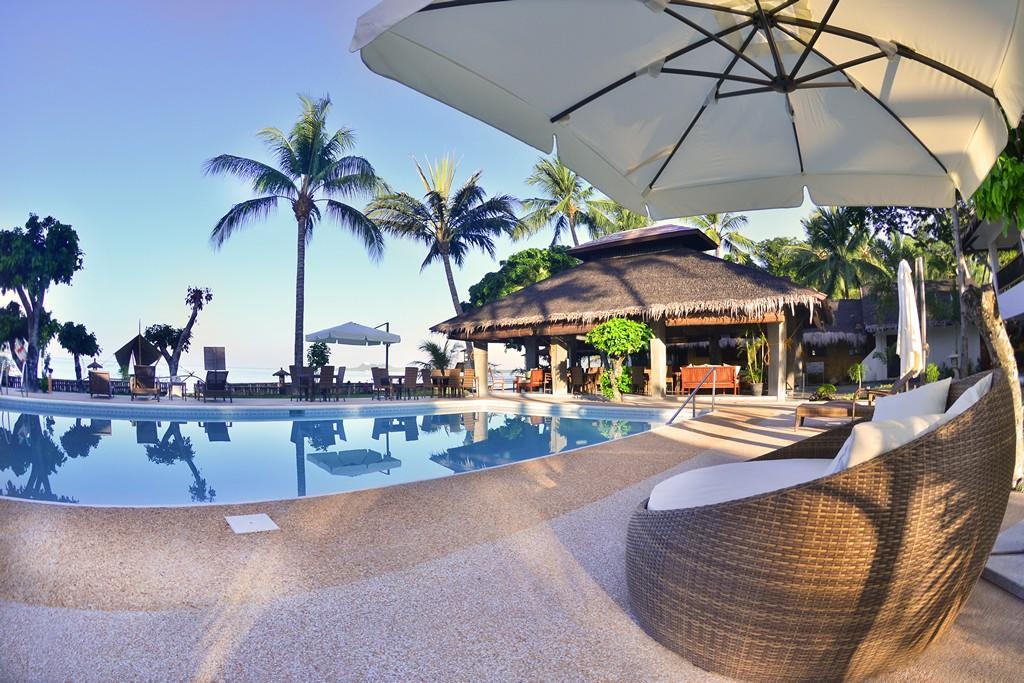 Nabulao Beach Resort Hinoba-an Bagian luar foto