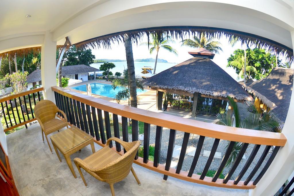 Nabulao Beach Resort Hinoba-an Bagian luar foto