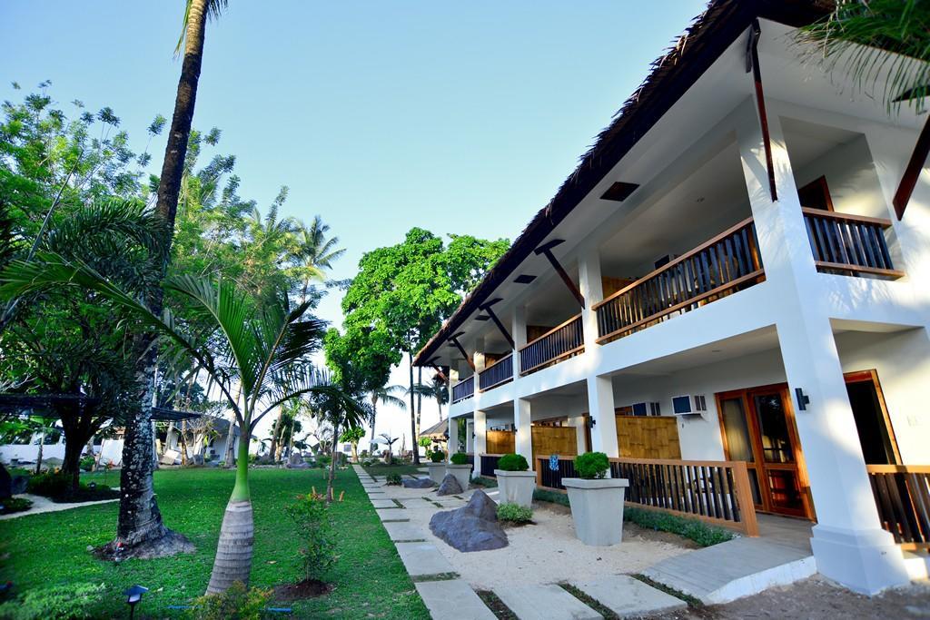 Nabulao Beach Resort Hinoba-an Bagian luar foto