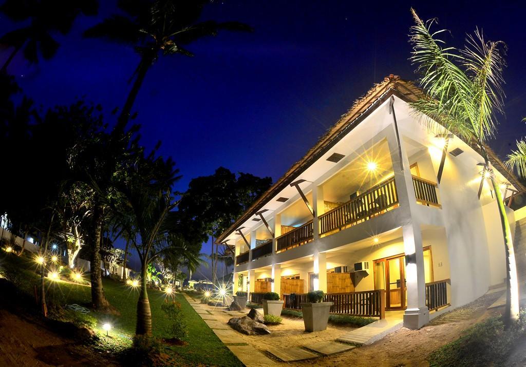 Nabulao Beach Resort Hinoba-an Bagian luar foto