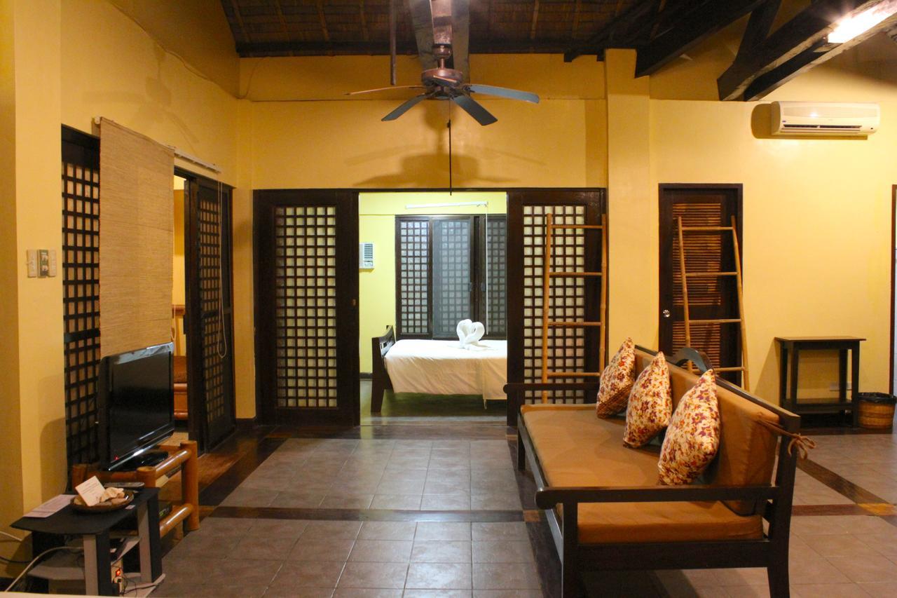 Nabulao Beach Resort Hinoba-an Bagian luar foto