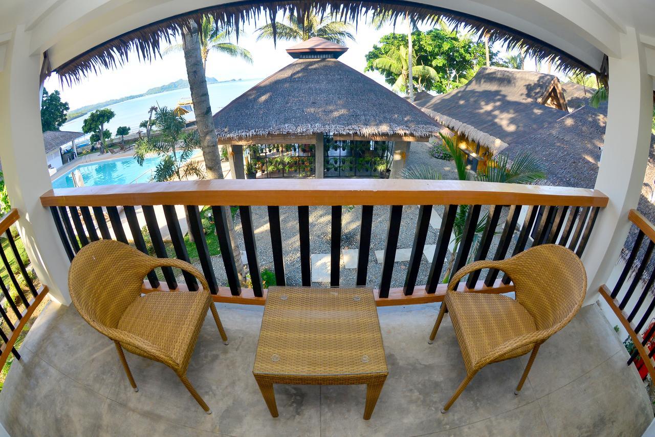Nabulao Beach Resort Hinoba-an Bagian luar foto