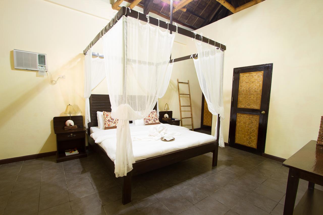 Nabulao Beach Resort Hinoba-an Bagian luar foto