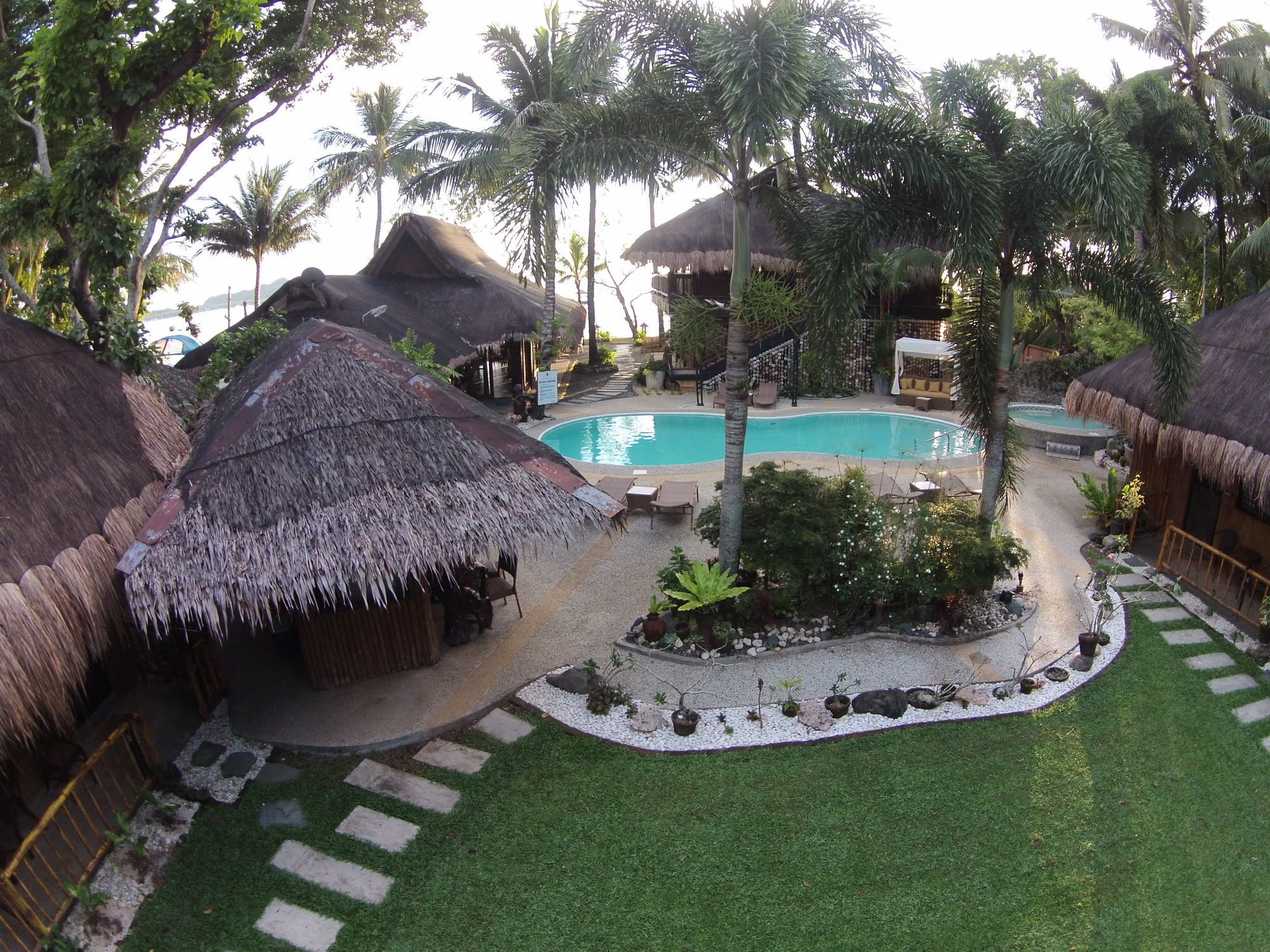 Nabulao Beach Resort Hinoba-an Bagian luar foto